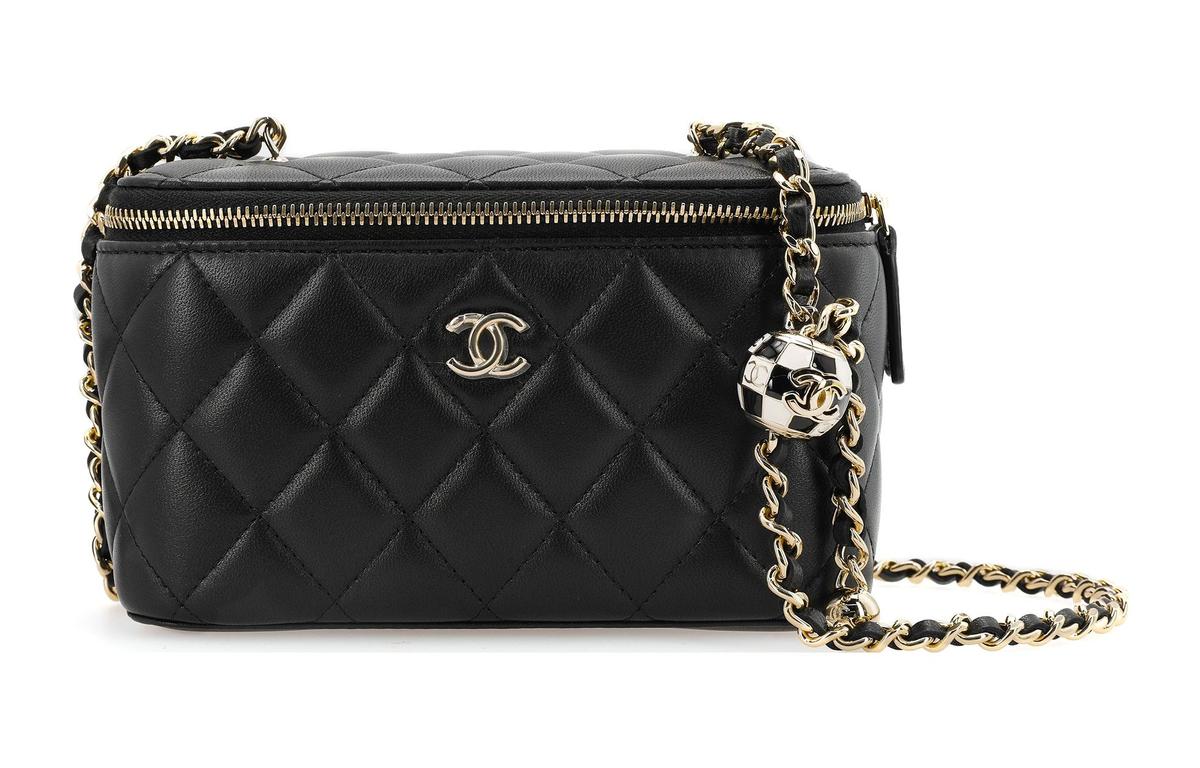 https://d2cva83hdk3bwc.cloudfront.net/AP2303-B09985-94305-chanel-sheepskin-soccer-box-bag-shoulder-bag-crossbody-bag-with-mirror-women-s-black-1.jpg