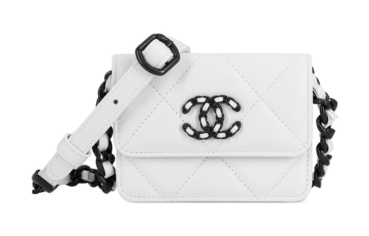 https://d2cva83hdk3bwc.cloudfront.net/AP2410-B06807-C0200-chanel-19bag-lambskin-crossbody-bag-shoulder-bag-card-holder-coin-purse-women-s-white-black-1.jpg