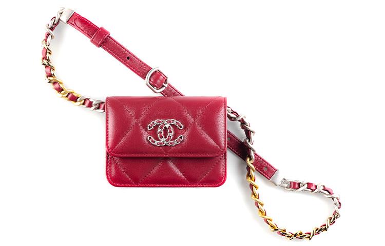 https://d2cva83hdk3bwc.cloudfront.net/AP2410-B07327-NI686-chanel-fanny-packs-1.jpg