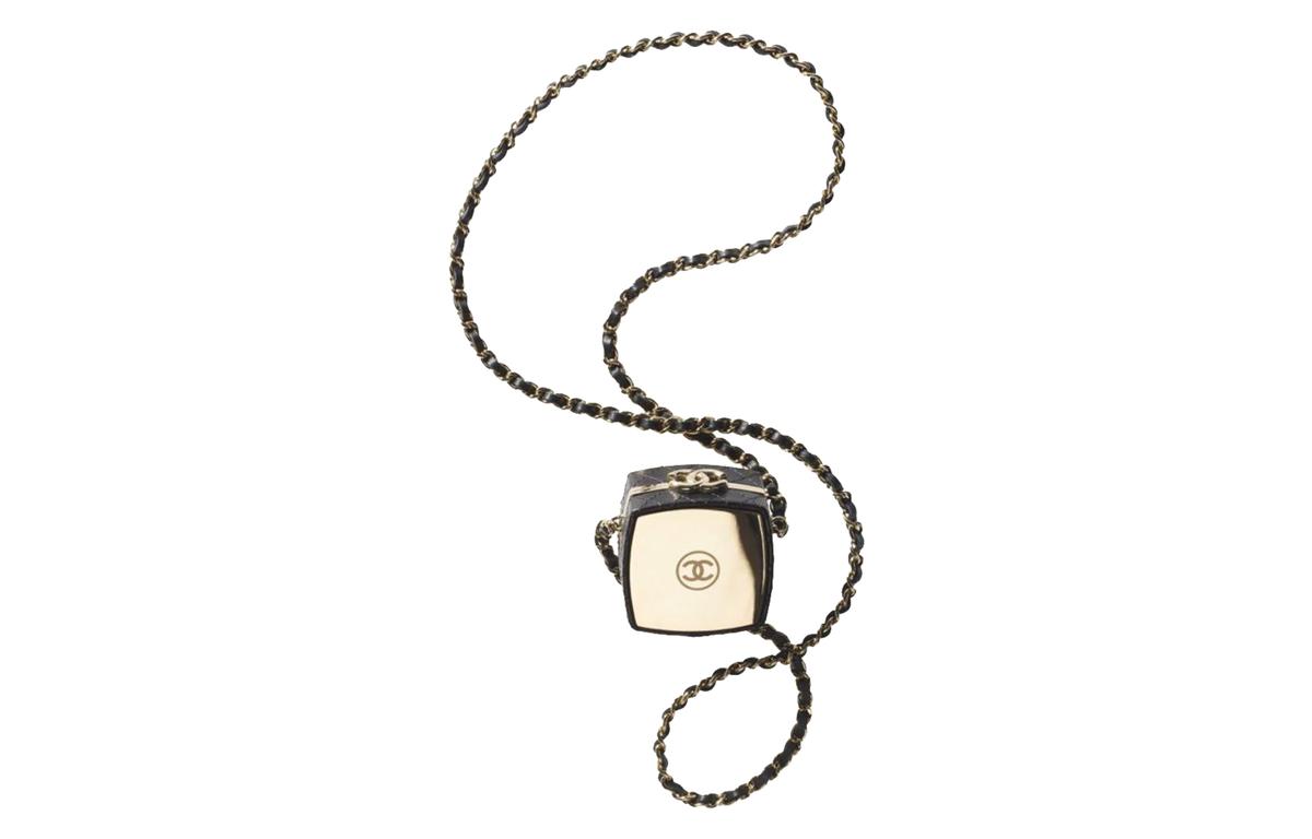 https://d2cva83hdk3bwc.cloudfront.net/AP2425-B06944-94305-chanel-leather-powder-compact-makeup-bag-shoulder-bag-crossbody-bag-mini-women-s-gold-black-black-gold-1.jpg