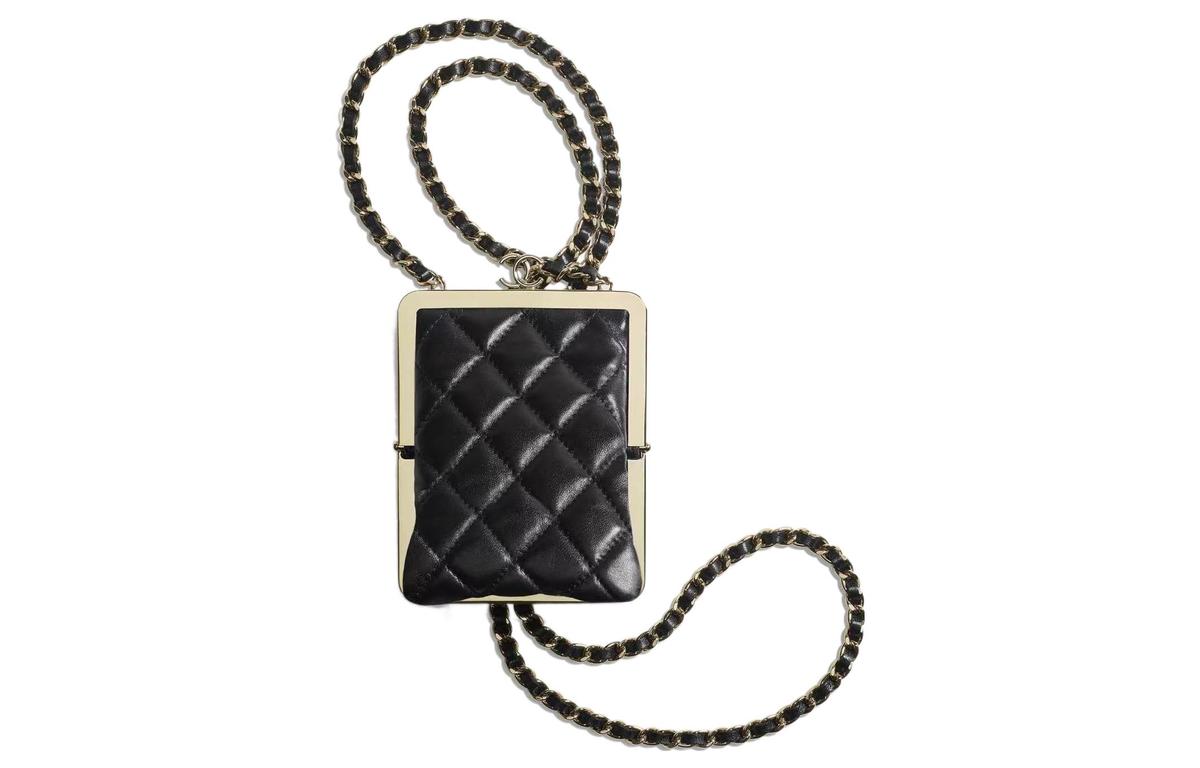 https://d2cva83hdk3bwc.cloudfront.net/AP2497-B07172-94305-chanel-22c-early-spring-sheepskin-clutch-makeup-bag-women-s-black-1.jpg