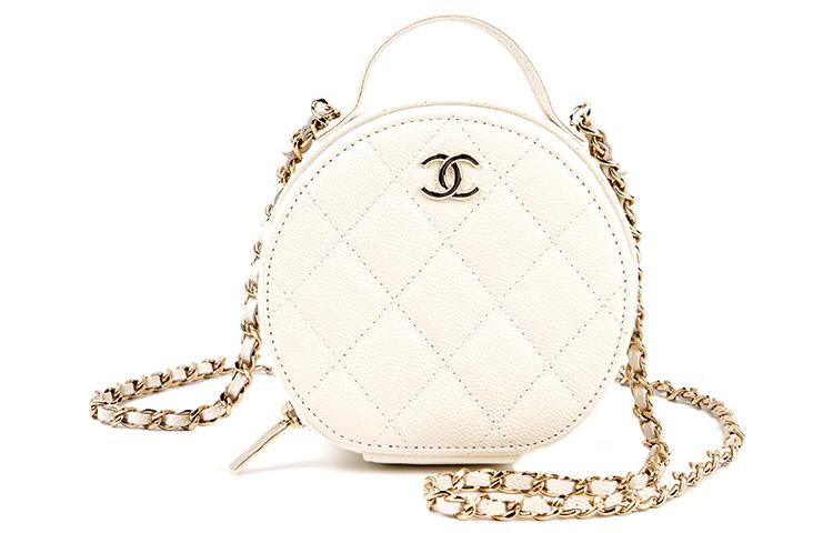 https://d2cva83hdk3bwc.cloudfront.net/AP2502-B07186-10601-chanel-handbags-1.jpg