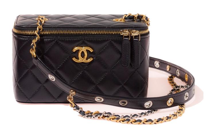 https://d2cva83hdk3bwc.cloudfront.net/AP2550-B07242-94305-chanel-sheepskin-box-bag-mini-box-shoulder-bag-crossbody-bag-makeup-bag-women-s-black-1.jpg