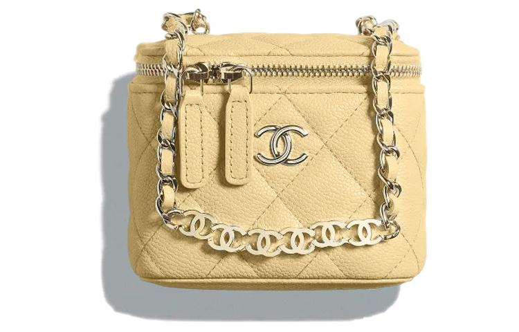 https://d2cva83hdk3bwc.cloudfront.net/AP2624-B07641-YE-chanel-crossbody-bags-1.jpg