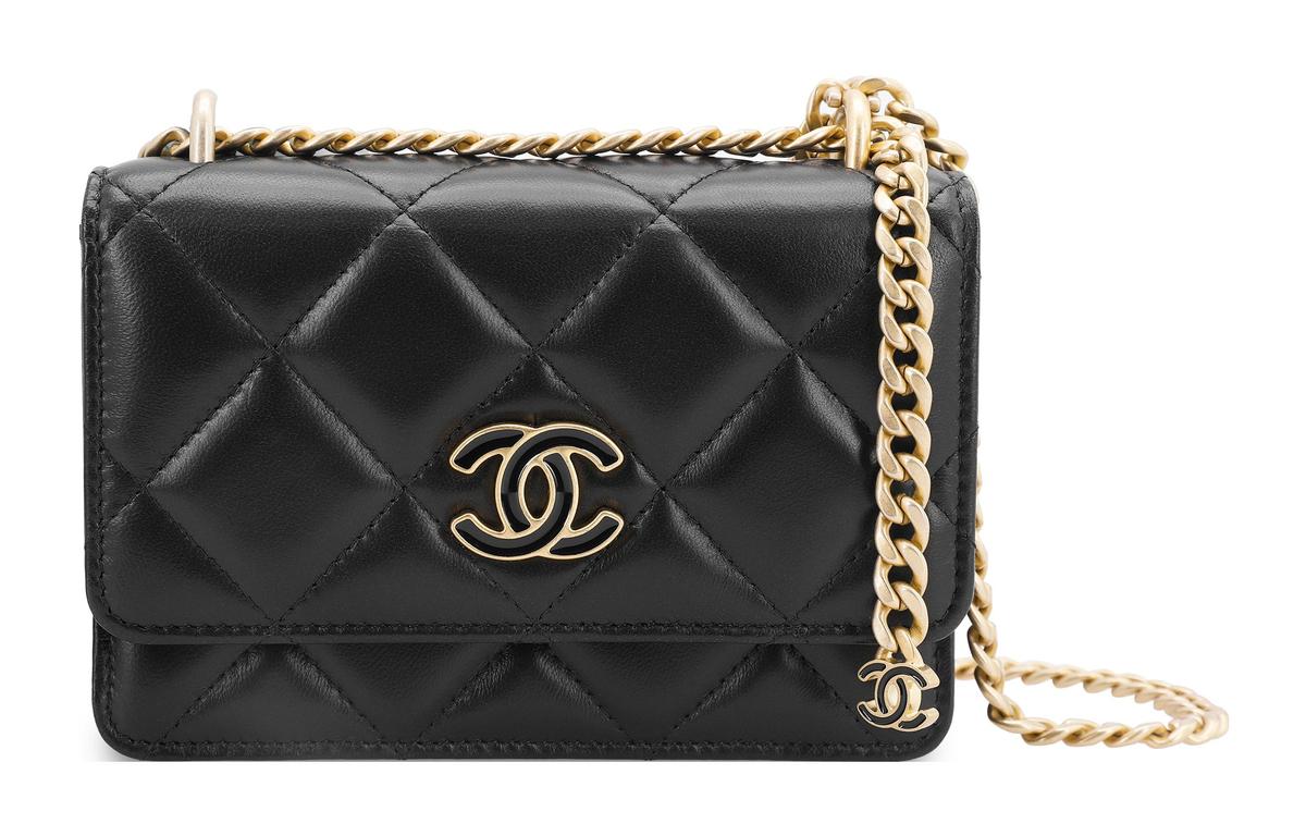 https://d2cva83hdk3bwc.cloudfront.net/AP2635-B07570-94305-chanel-woc-metal-lambskin-one-shoulder-crossbody-clutches-regular-women-s-black-1.jpg