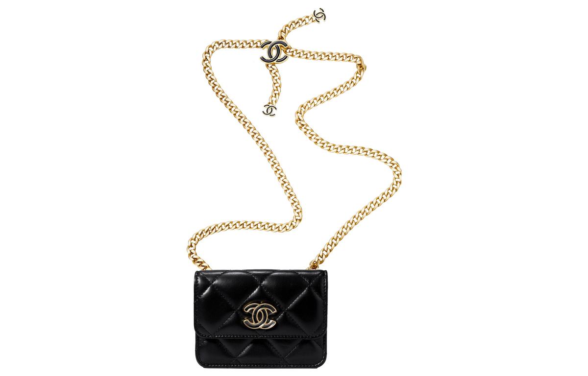 https://d2cva83hdk3bwc.cloudfront.net/AP2637-B07570-94305-chanel-lambskin-fanny-pack-shoulder-bag-crossbody-bag-regular-women-s-black-1.jpg