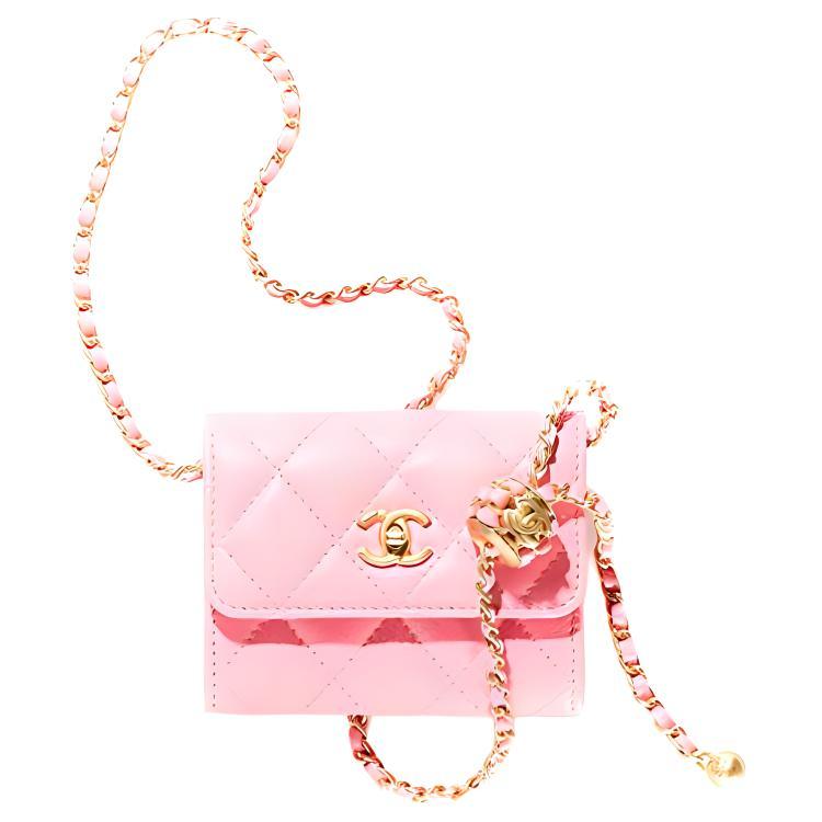 https://d2cva83hdk3bwc.cloudfront.net/AP2704-B08034-NH621-chanel-22ss-crossbody-bags-1.jpg