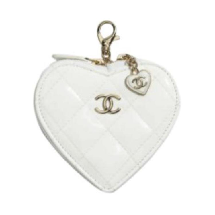 https://d2cva83hdk3bwc.cloudfront.net/AP2783-B08163-10601-chanel-lambskin-heart-shaped-bag-shoulder-bag-crossbody-bag-coin-purse-women-s-white-1.jpg