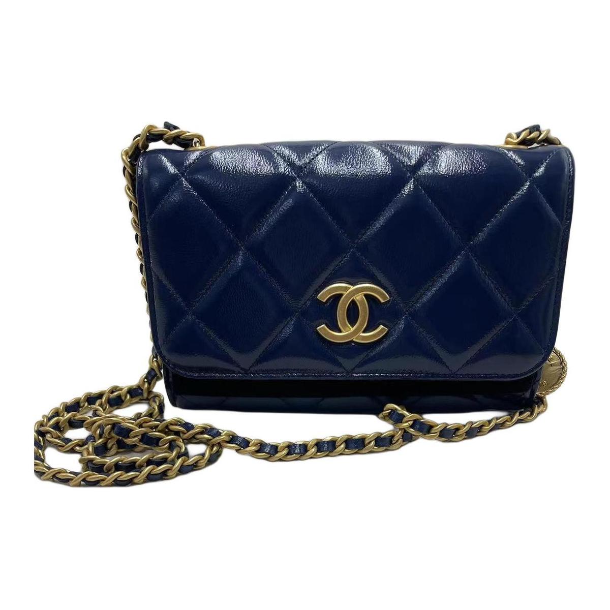 https://d2cva83hdk3bwc.cloudfront.net/AP2814-B08879-NJ532-chanel-cow-leather-shoulder-bag-women-s-dark-blue-1.jpg