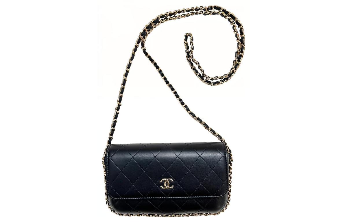 https://d2cva83hdk3bwc.cloudfront.net/AP2839-Y04059-94305-chanel-sheepskin-and-metal-snaps-bag-cell-phone-pouch-shoulder-bag-crossbody-bag-regular-women-s-black-1.jpg