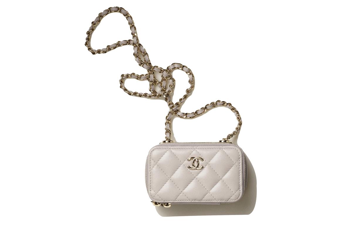 https://d2cva83hdk3bwc.cloudfront.net/AP2933-Y60767-NJ530-chanel-crossbody-bags-1.jpg