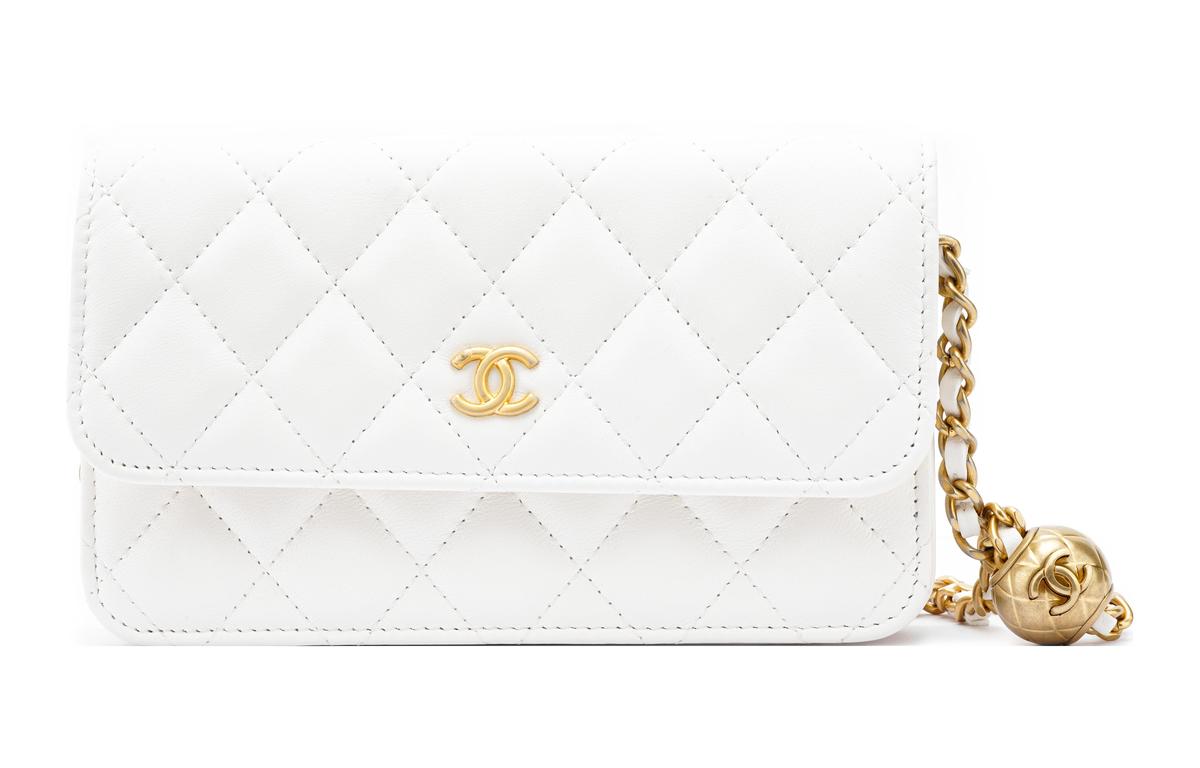 https://d2cva83hdk3bwc.cloudfront.net/AP3071-B02916-10601-chanel-woc-sheepskin-shoulder-bag-crossbody-bag-regular-women-s-white-1.jpg