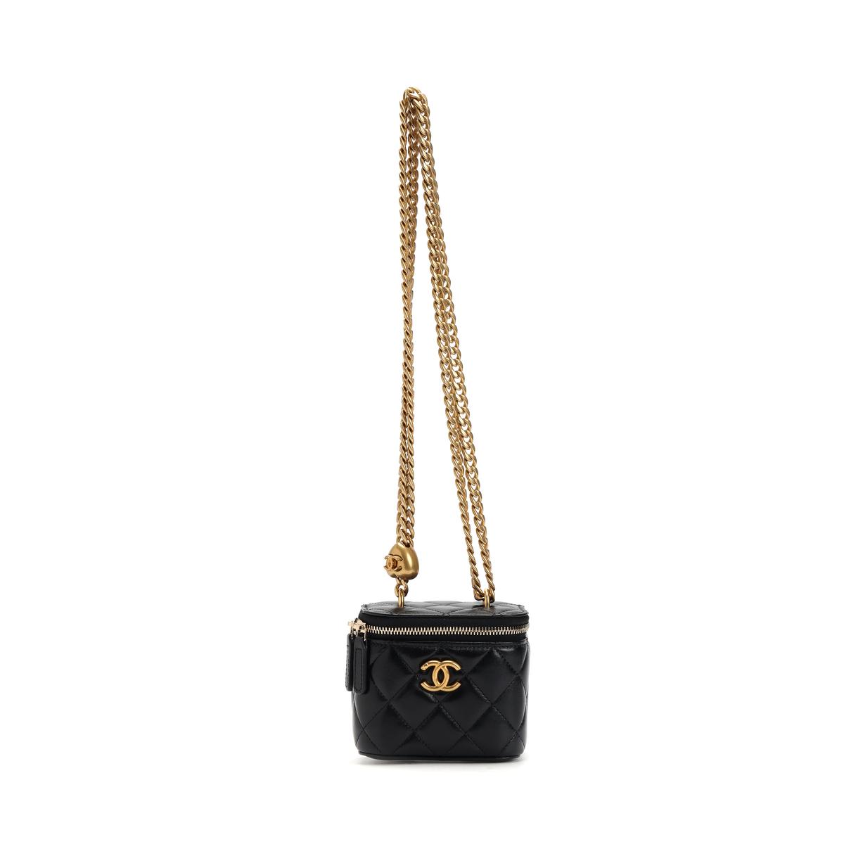 https://d2cva83hdk3bwc.cloudfront.net/AP3203-B18732-94305-chanel-shiny-lambskin-crossbody-handbag-shoulder-bag-women-s-black-1.jpg