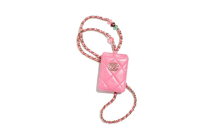 https://d2cva83hdk3bwc.cloudfront.net/AP3229-B10228-NM370-chanel-velvet-lambskin-card-holder-women-s-pink-1.jpg
