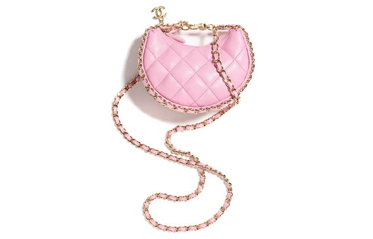 https://d2cva83hdk3bwc.cloudfront.net/AP3232-B10224-NM368-chanel-crossbody-bags-1.jpg
