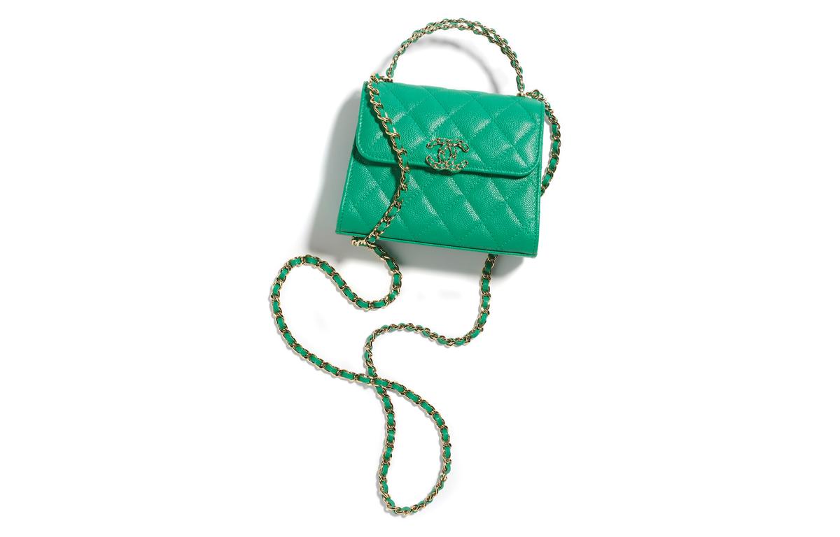 https://d2cva83hdk3bwc.cloudfront.net/AP3237-B10307-NM376-chanel-shiny-grained-calfskin-mouth-cover-bag-shoulder-bag-crossbody-bag-handbag-women-s-green-1.jpg