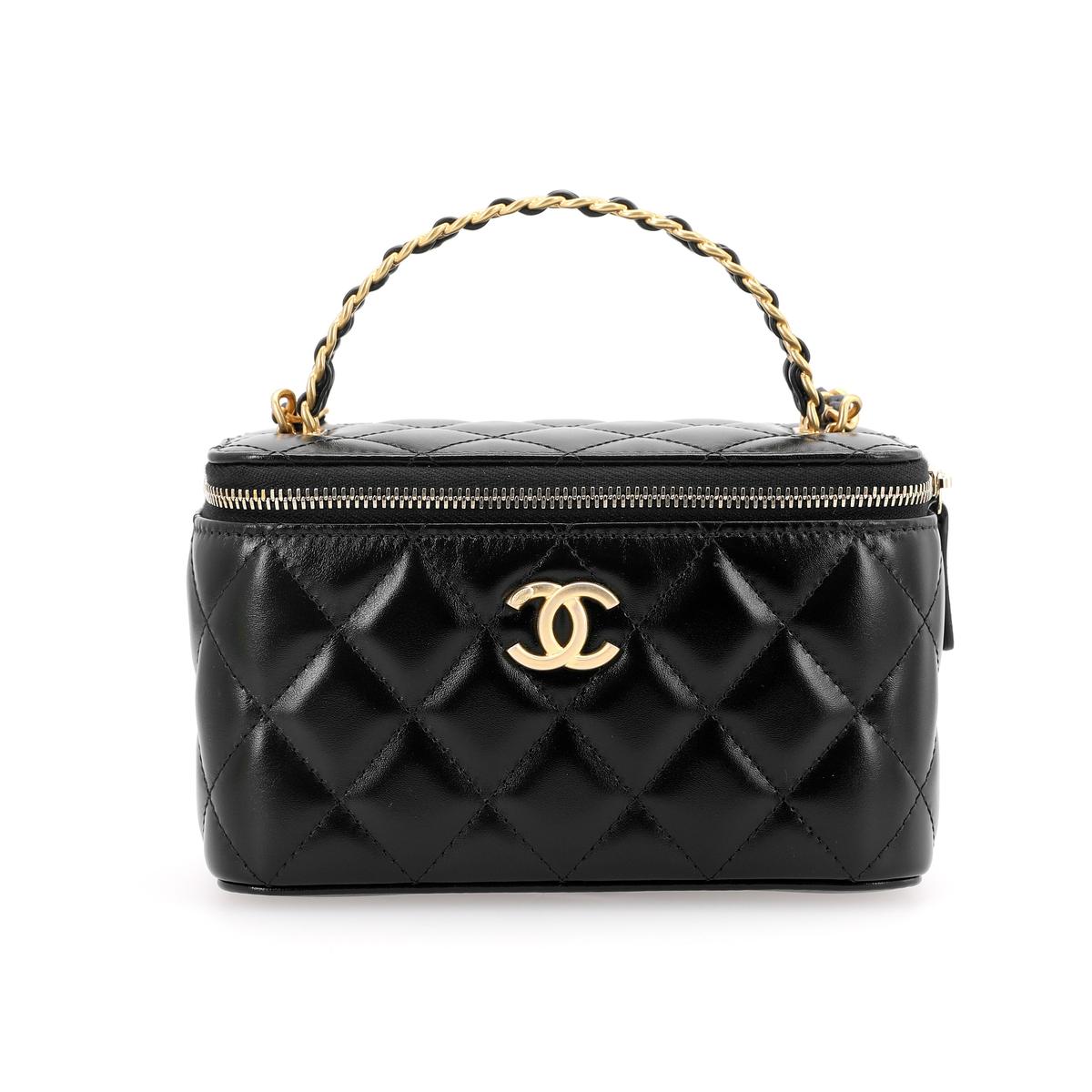 https://d2cva83hdk3bwc.cloudfront.net/AP3243-B10354-94305-chanel-23p-ss-handbags-1.jpg