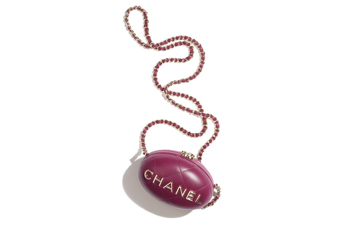 https://d2cva83hdk3bwc.cloudfront.net/AP3252-B10886-NN274-chanel-lambskin-clutch-women-s-dark-purple-1.jpg