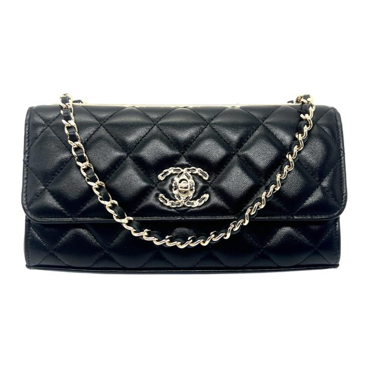 https://d2cva83hdk3bwc.cloudfront.net/AP3265-B10674-94305-chanel-trendy-cc-sheepskin-shoulder-bag-crossbody-bag-women-s-black-1.jpg