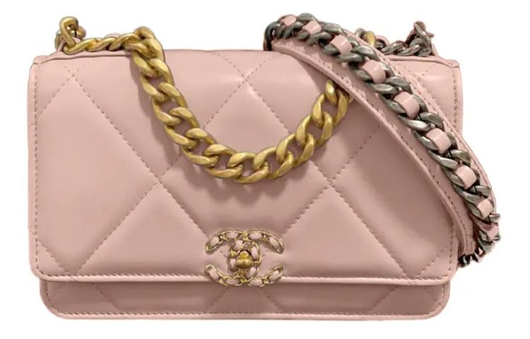 https://d2cva83hdk3bwc.cloudfront.net/AP3267-B04852-NM375-chanel-19bagwoc-sheepskin-chain-bag-shoulder-bag-crossbody-bag-regular-women-s-pink-1.jpg