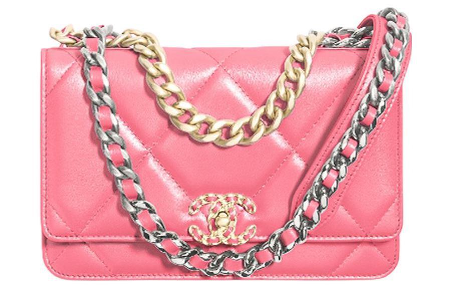 https://d2cva83hdk3bwc.cloudfront.net/AP3267-B10298-NM373-chanel-19bag-sheepskin-chain-bag-shoulder-bag-crossbody-bag-women-s-pink-1.jpg