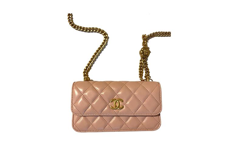 https://d2cva83hdk3bwc.cloudfront.net/AP3298-B10702-NN267-chanel-lambskin-one-shoulder-crossbody-cell-phone-pouch-small-size-women-s-pink-1.jpg