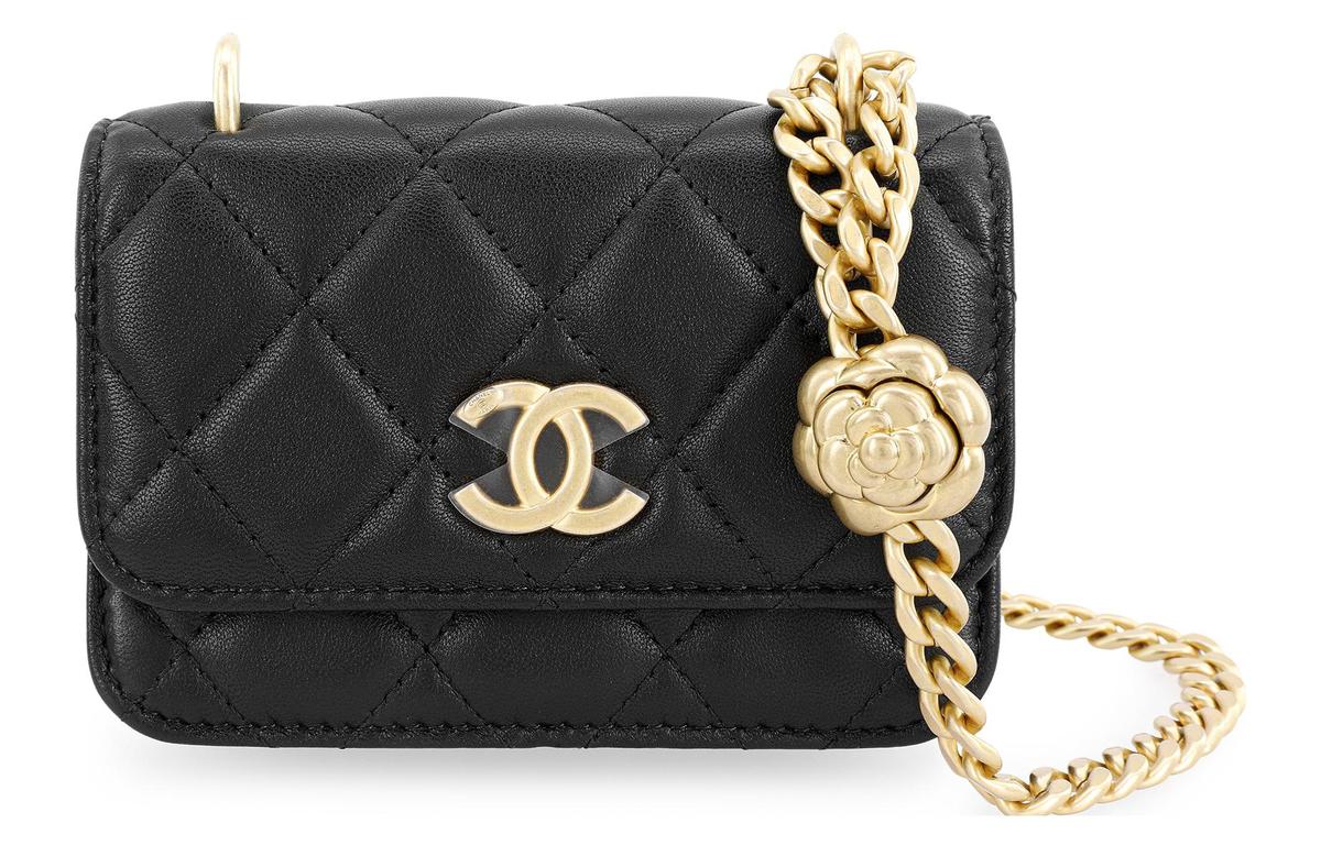 https://d2cva83hdk3bwc.cloudfront.net/AP3299-B10702-94305-chanel-lambskin-shoulder-bag-crossbody-bag-regular-women-s-black-1.jpg