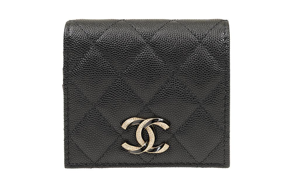 https://d2cva83hdk3bwc.cloudfront.net/AP3341-B10738-94305-chanel-wallets-1.jpg