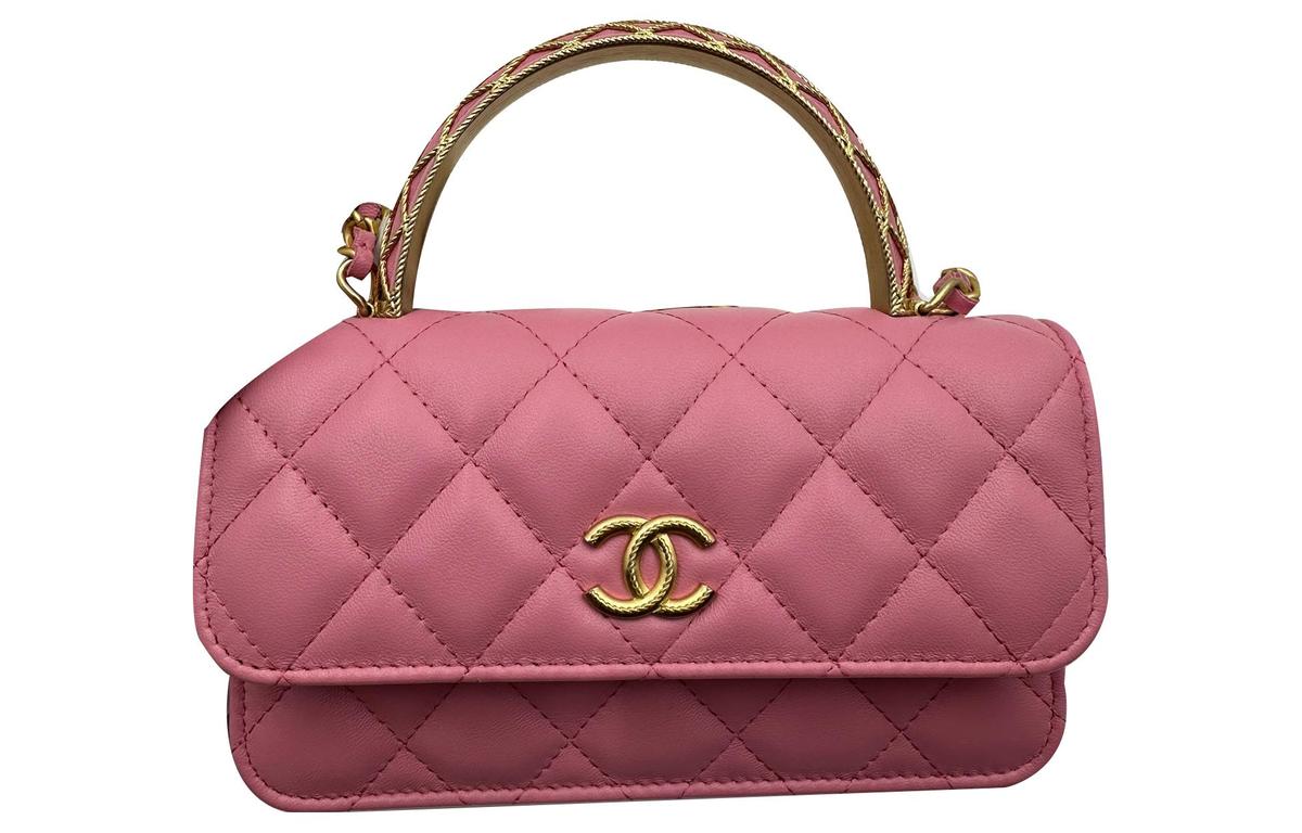 https://d2cva83hdk3bwc.cloudfront.net/AP3385-B12915-N0196-chanel-sheepskin-shoulder-bag-crossbody-bag-regular-women-s-pink-1.jpg