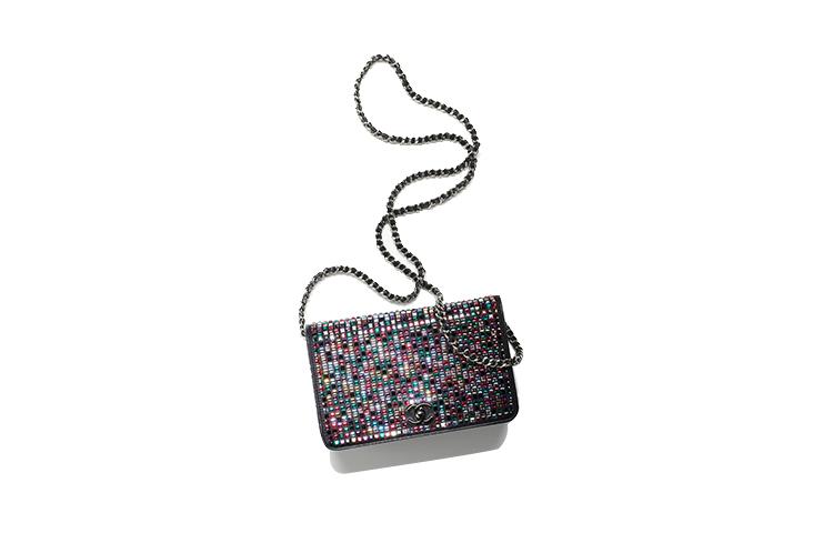 https://d2cva83hdk3bwc.cloudfront.net/AP3446-B13010-NP916-chanel-wallets-1.jpg