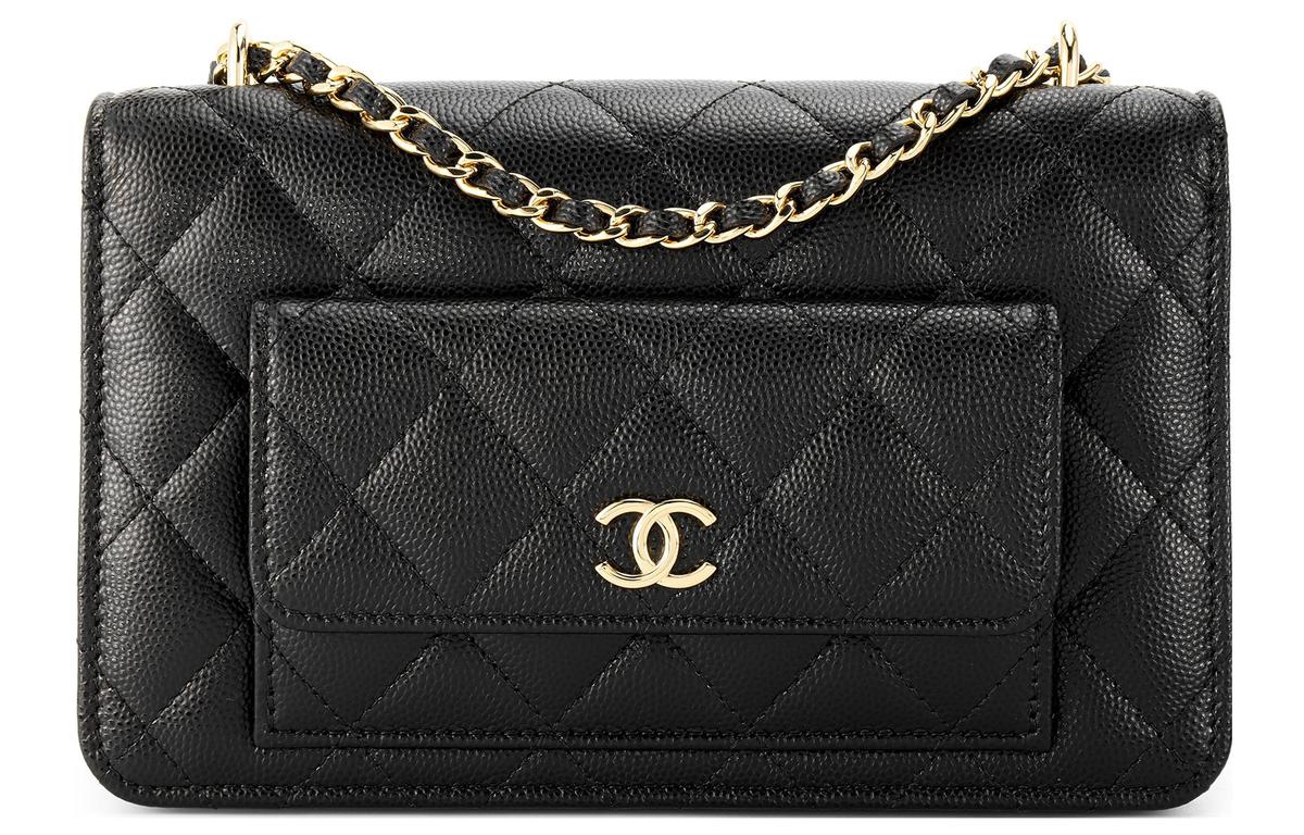https://d2cva83hdk3bwc.cloudfront.net/AP3464-B13649-94305-chanel-grained-shiny-calfskin-shoulder-bag-crossbody-bag-regular-women-s-black-1.jpg
