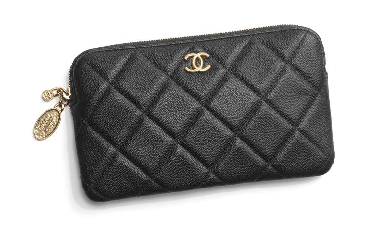 https://d2cva83hdk3bwc.cloudfront.net/AP3497-B13691-94305-chanel-embossed-calfskin-with-grains-wallet-women-s-black-1.jpg