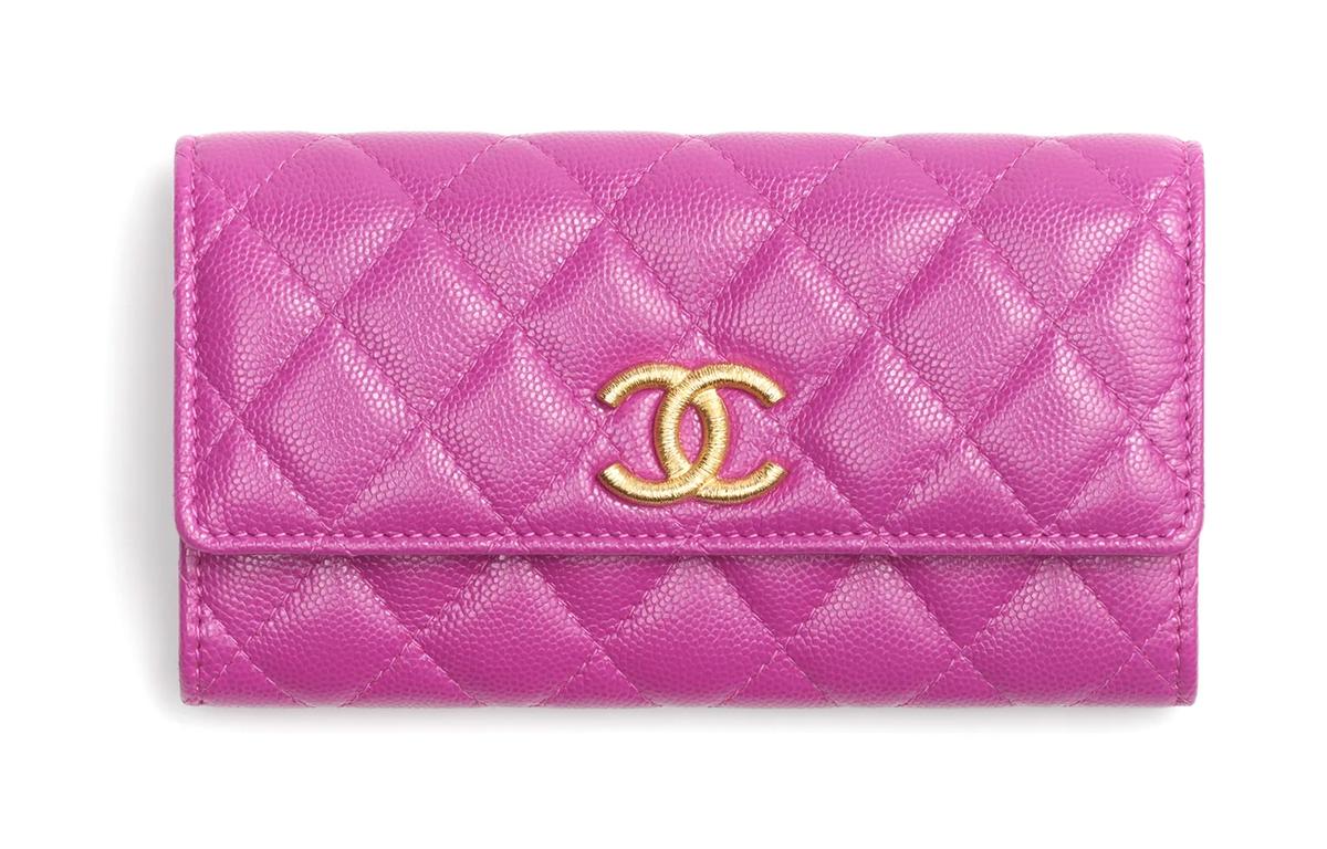 https://d2cva83hdk3bwc.cloudfront.net/AP3520-B13703-NQ338-chanel-embossed-shiny-calfskin-wallet-women-s-purple-1.jpg