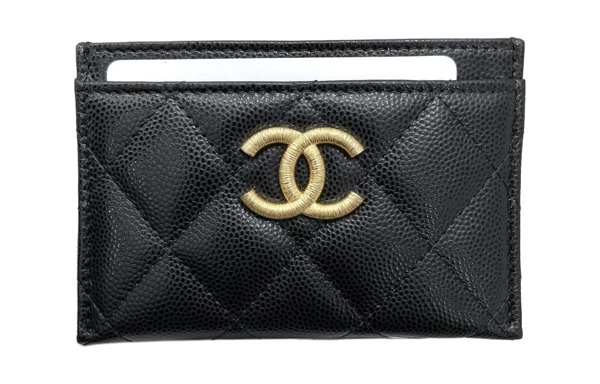 https://d2cva83hdk3bwc.cloudfront.net/AP3524-B13703-94305-chanel-calfskin-card-holder-women-s-black-1.jpg