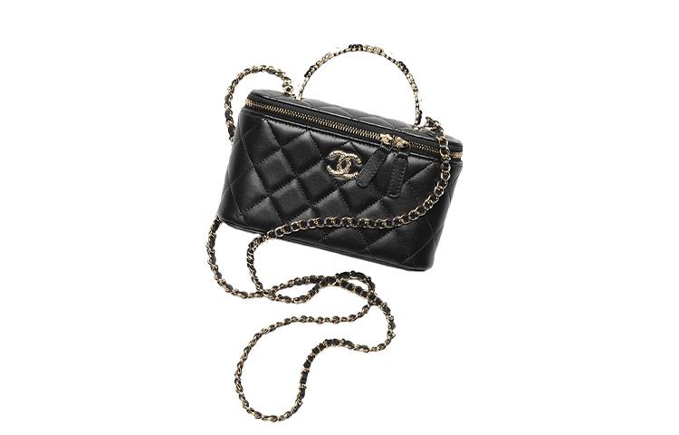 https://d2cva83hdk3bwc.cloudfront.net/AP3576-B14310-94305-chanel-lambskin-cell-phone-pouch-flap-bag-shoulder-bag-crossbody-bag-women-s-black-1.jpg