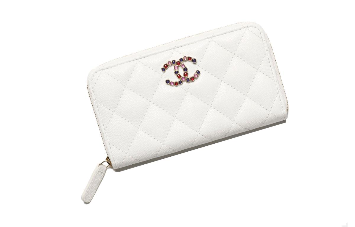 https://d2cva83hdk3bwc.cloudfront.net/AP3605-B14343-10601-chanel-wallets-1.jpg