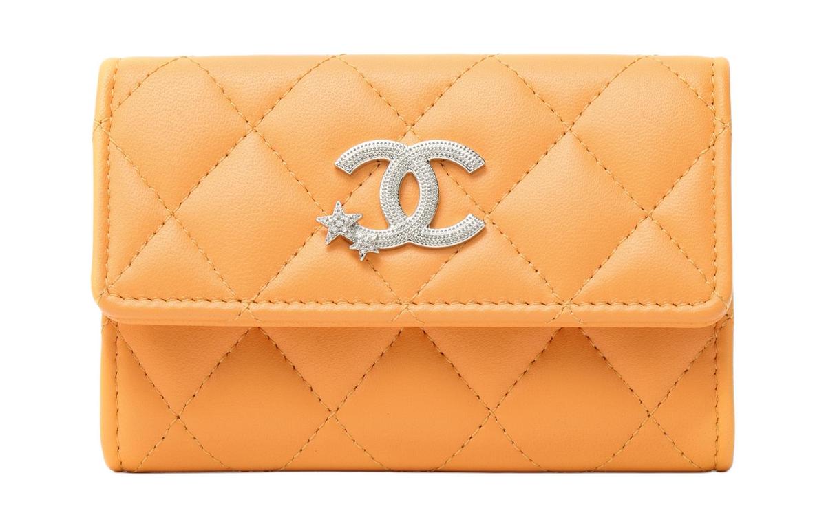 https://d2cva83hdk3bwc.cloudfront.net/AP3729-B14929-NS838-chanel-lambskin-clutches-wallets-women-s-orange-1.jpg