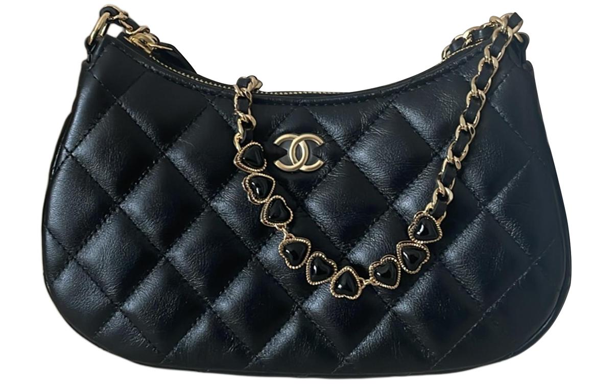 https://d2cva83hdk3bwc.cloudfront.net/AP3786-B15580-94305-chanel-shiny-stretch-calfskin-clutch-bag-over-the-shoulder-women-s-black-1.jpg