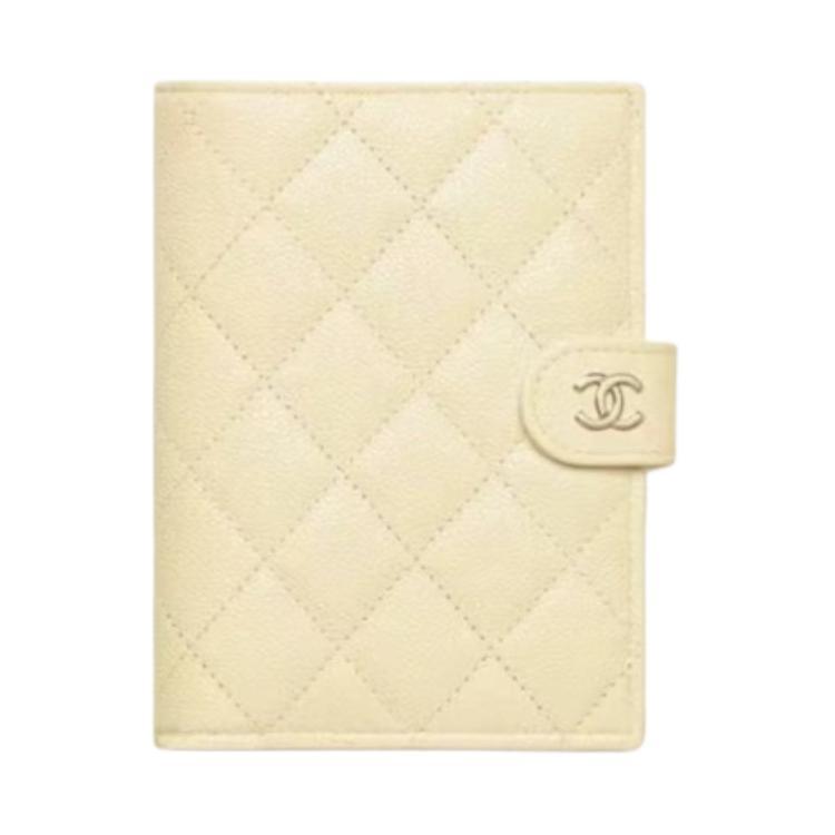 https://d2cva83hdk3bwc.cloudfront.net/AP3791-B10583-NAGEQ-chanel-shiny-calfskin-passport-holder-unisex-yellow-1.jpg