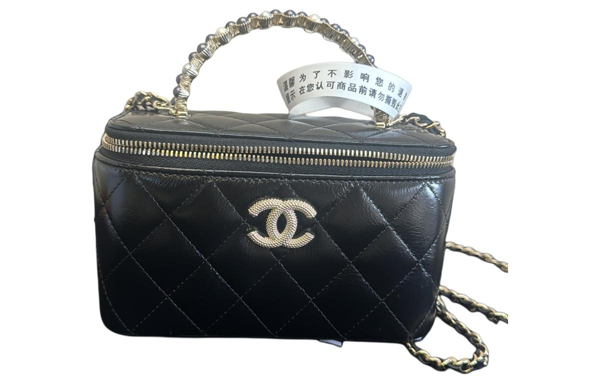 https://d2cva83hdk3bwc.cloudfront.net/AP3804-B15603-94305-chanel-lambskin-box-bag-shoulder-bag-crossbody-bag-women-s-black-1.jpg
