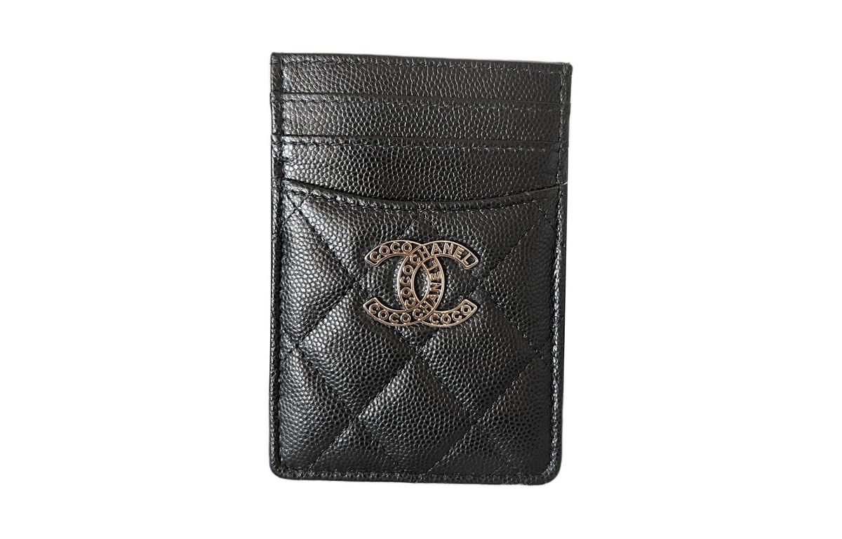 https://d2cva83hdk3bwc.cloudfront.net/AP3835-B15620-94305-chanel-calfskin-card-holder-women-s-black-1.jpg