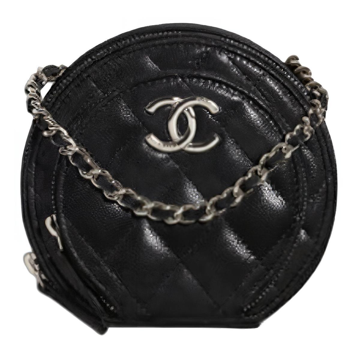 https://d2cva83hdk3bwc.cloudfront.net/AP3922-B16262-94305-chanel-calfskin-shoulder-bag-crossbody-bag-mini-women-s-black-1.jpg