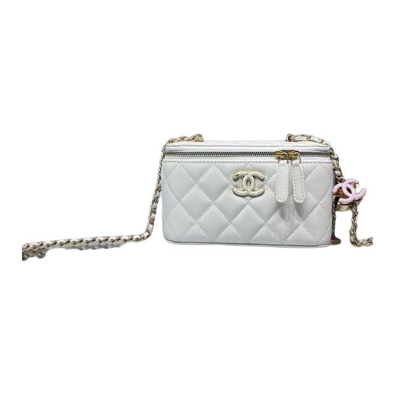 https://d2cva83hdk3bwc.cloudfront.net/AP3940-B16915-10601-chanel-shiny-lambskin-makeup-bag-regular-women-s-white-1.jpg