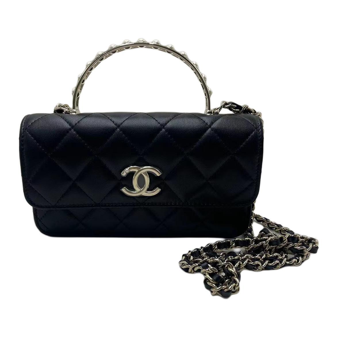 https://d2cva83hdk3bwc.cloudfront.net/AP3955-B16269-94305-chanel-leather-handbag-shoulder-bag-crossbody-bag-women-s-black-1.jpg