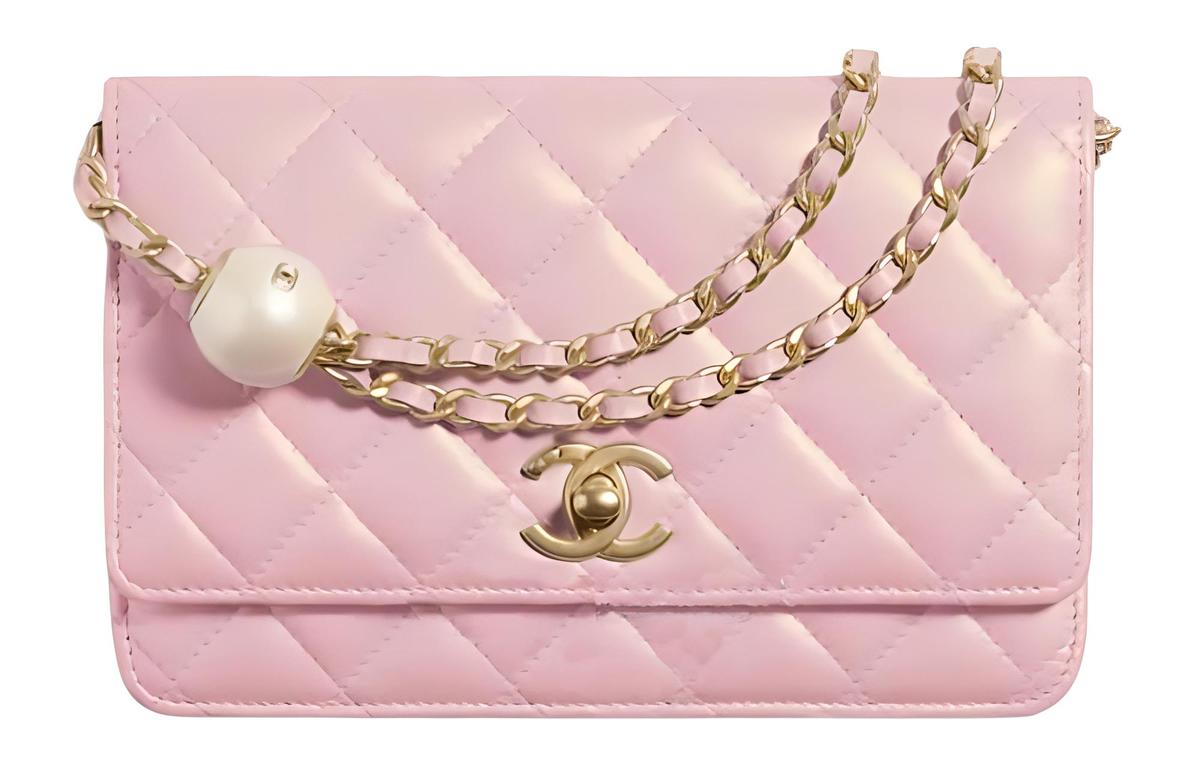https://d2cva83hdk3bwc.cloudfront.net/AP3964-B16398-NW780-chanel-lambskin-with-artificial-pearl-shoulder-bag-crossbody-bag-women-s-light-pink-1.jpg