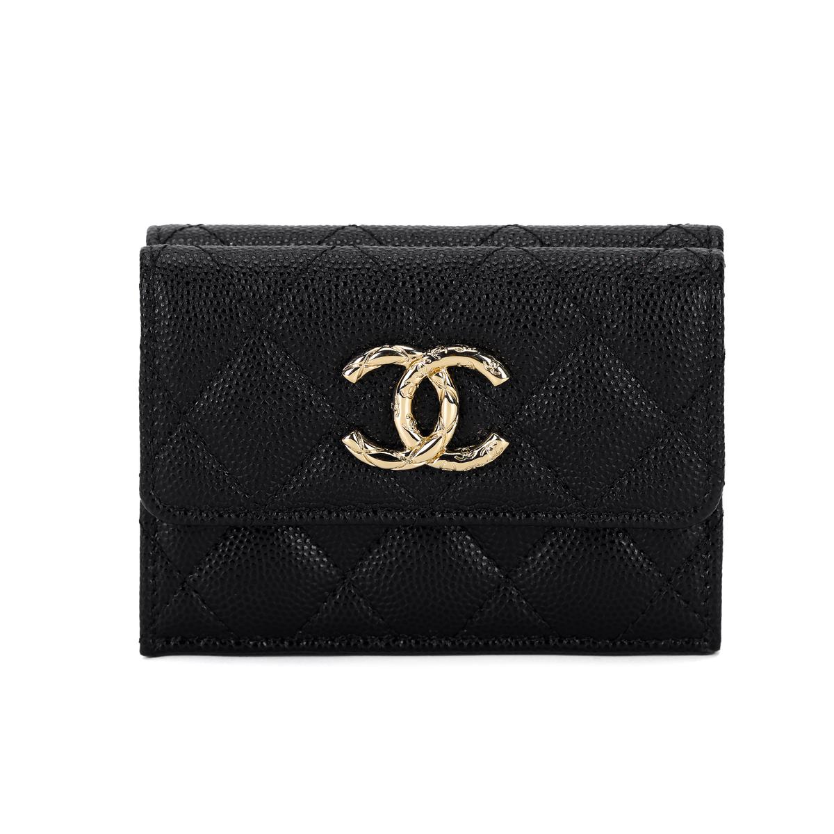 https://d2cva83hdk3bwc.cloudfront.net/AP3978-B16266-94305-chanel-litchi-cow-leather-card-holder-women-s-black-1.jpg