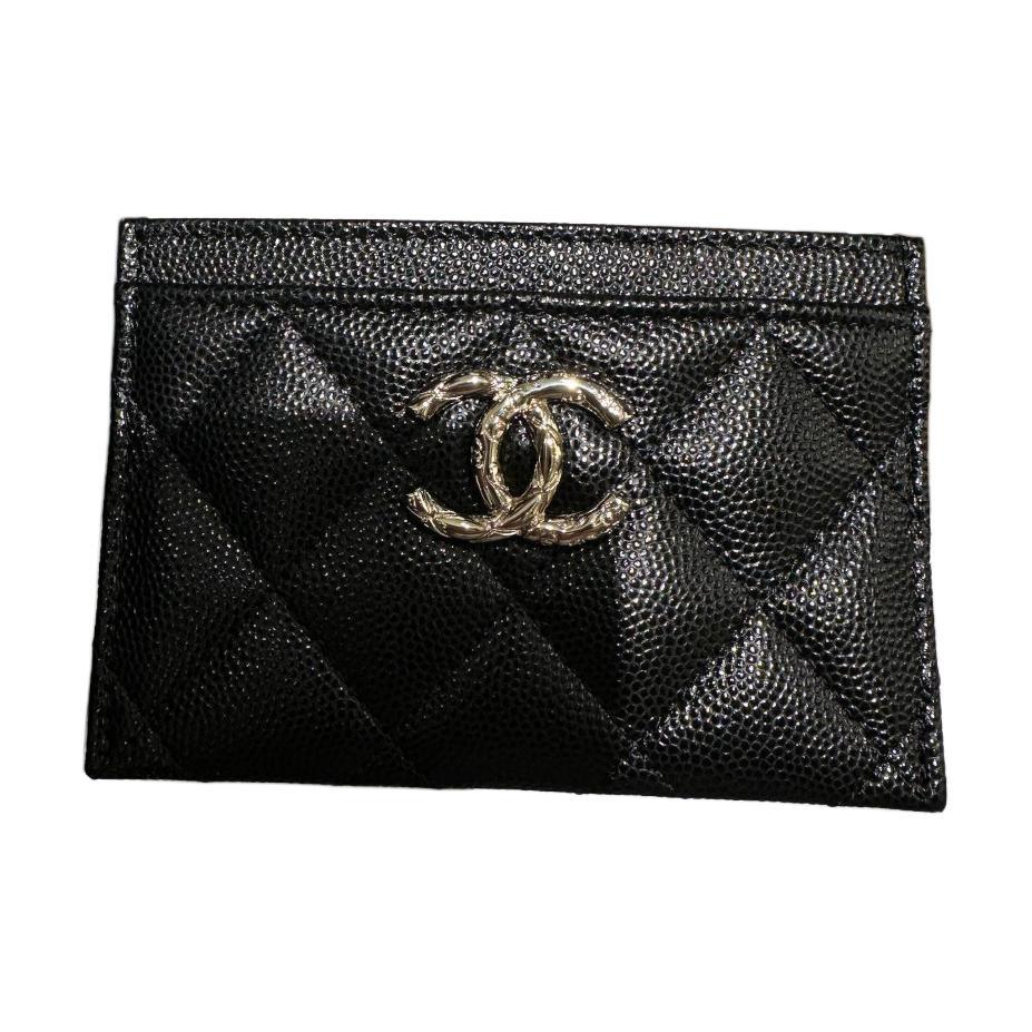 https://d2cva83hdk3bwc.cloudfront.net/AP3979-B16267-94305-chanel-cow-leather-card-holder-regular-women-s-black-1.jpg