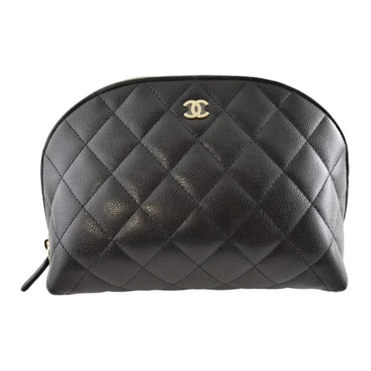 https://d2cva83hdk3bwc.cloudfront.net/AP3995-B10583-C3906-chanel-grained-calfskin-clutch-medium-size-women-s-black-1.jpg