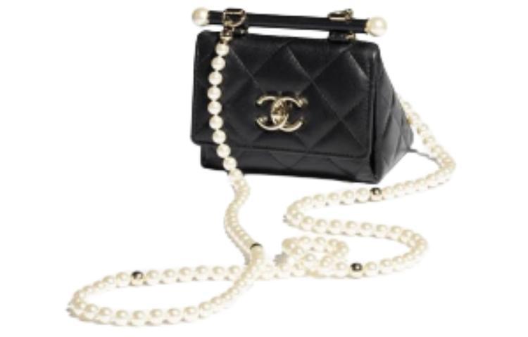 https://d2cva83hdk3bwc.cloudfront.net/AP4006-B16744-94305-chanel-sheepskin-coin-purse-makeup-bag-shoulder-bag-crossbody-bag-women-s-black-1.jpg
