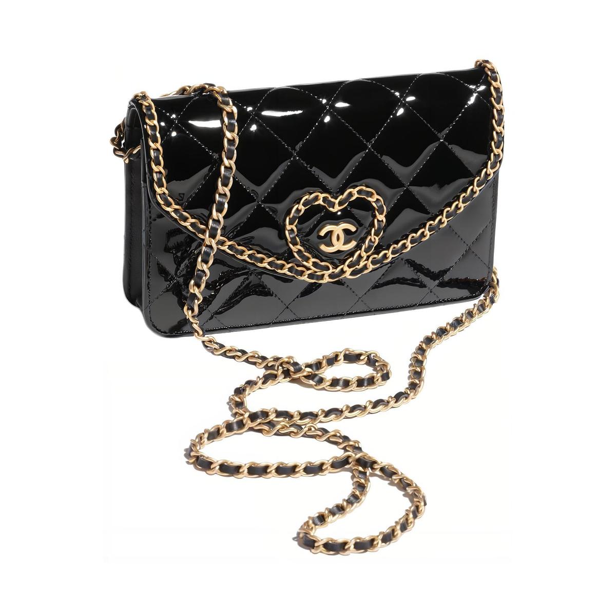https://d2cva83hdk3bwc.cloudfront.net/AP4013-B16882-94305-chanel-calfskin-patent-leather-crossbody-wallets-women-s-black-1.jpg